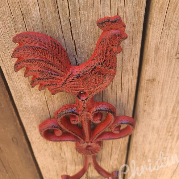 Distressed Red Rooster Cast Iron Hook - Picture 5 of 6